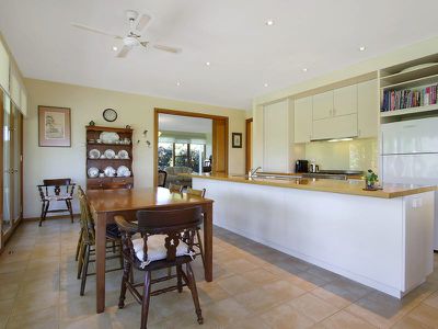 623 Back Creek Road, Yackandandah
