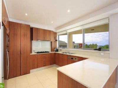 2 / 16 Ocean Street, North Wollongong