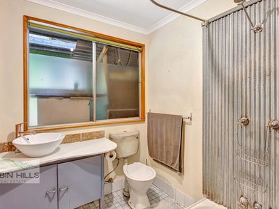 59 Abbey Road, Jiggi