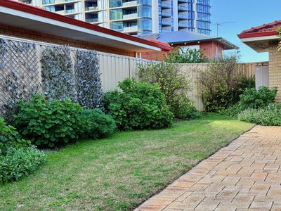 4 / 5-7 Helm Street, Mount Pleasant