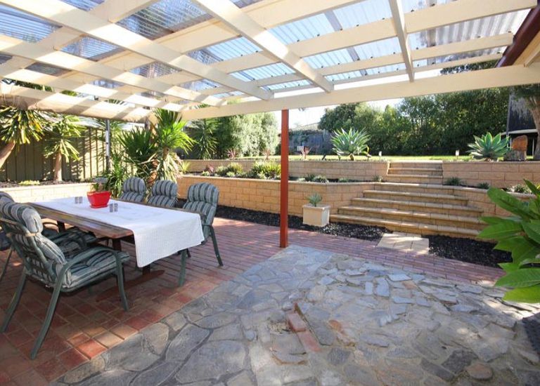 13 Quinvale Road, Hallett Cove