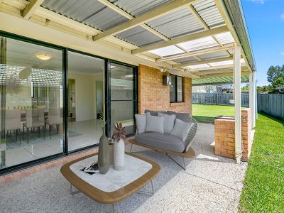 6 Badminton Court, Forest Lake