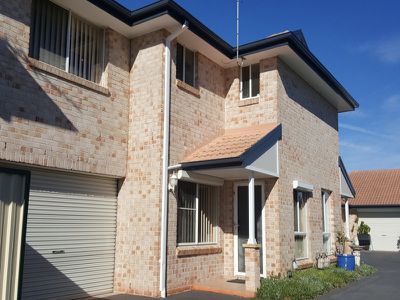 2 / 58 Peterborough Avenue, Lake Illawarra