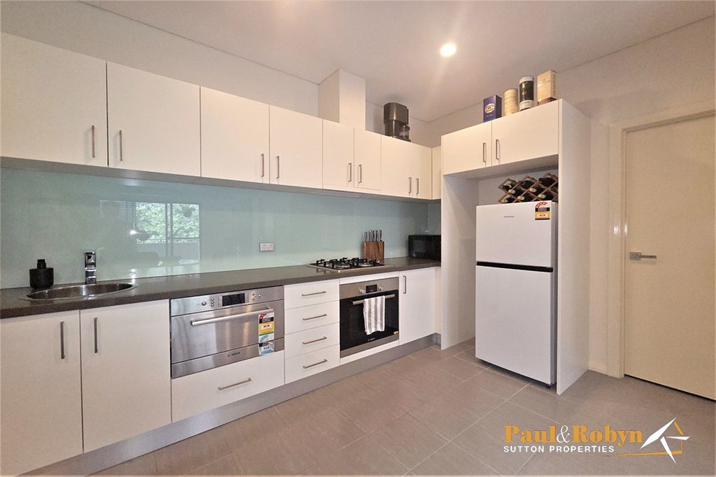 32 / 29 State Circle, Deakin