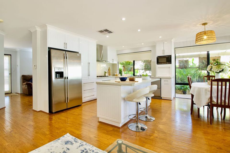 27 Holcombe Road , Warnbro