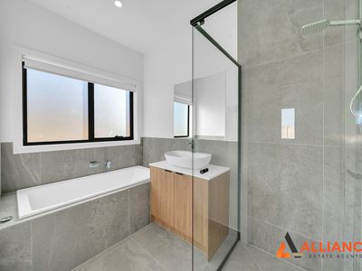 10 Floribunda Road, Tarneit