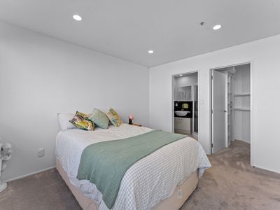 4E/175 Hurstmere Road, Takapuna