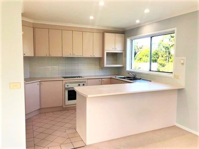 9 / 13 Augusta Place, Mollymook Beach