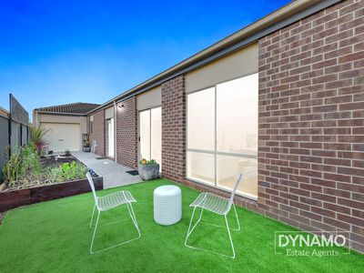 37 Viewside Crescent, Craigieburn