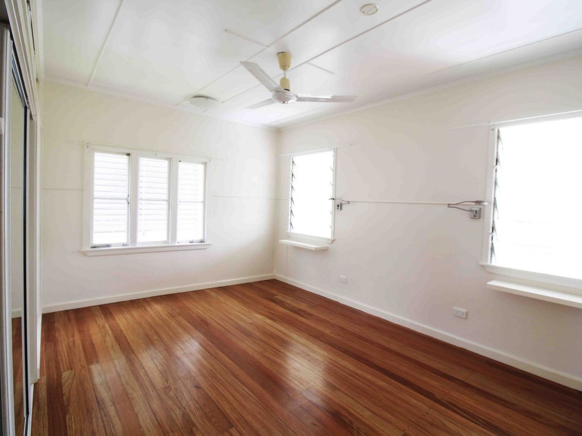 27 LODER STREET, Atherton