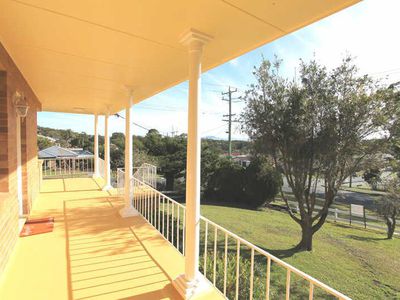 42 Boundary Street, Forster