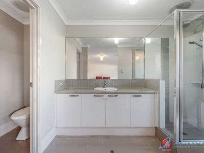 64 Serenity Street, Wellard