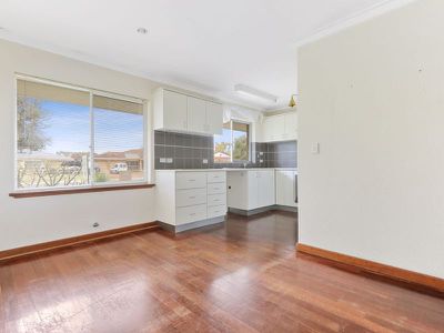24 Hawker Street , Safety Bay