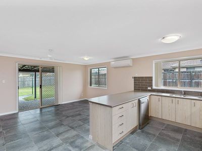 4 Teresa Street, Nikenbah