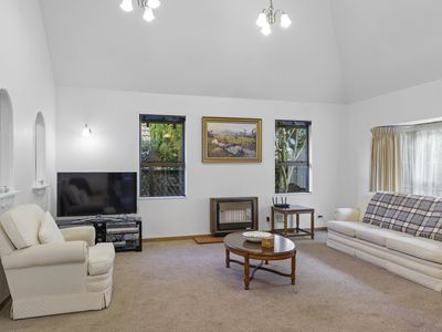 1 / 406 Fergusson Drive, Heretaunga
