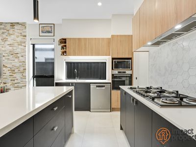 14 Dorney Rise, Taylor