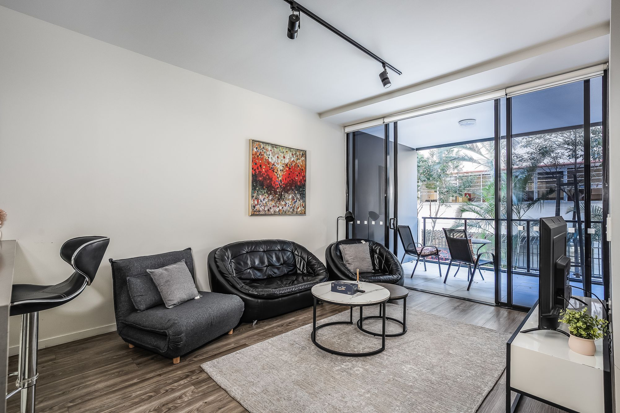1015 / 9 Edmondstone Street, South Brisbane
