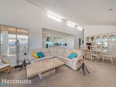 5 Seaside Avenue, Yanchep