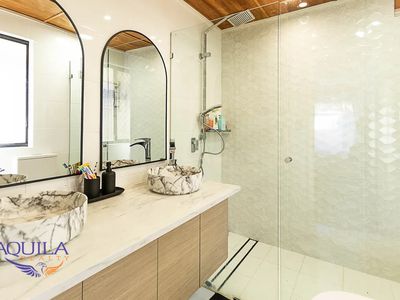 37 Bates Loop, Lockridge