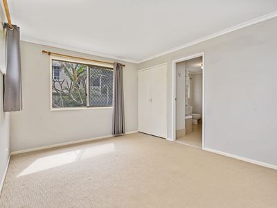 11 Cusack Parade, Wynnum