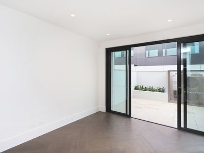 4 / 23 Maple Walk , Moonee Ponds