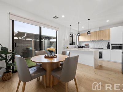 2 / 33 Albert Road, Hallam