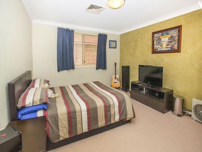 5 Grovewood Court, Horsley