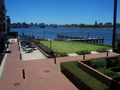 302 / 173 Mounts Bay Road, Perth
