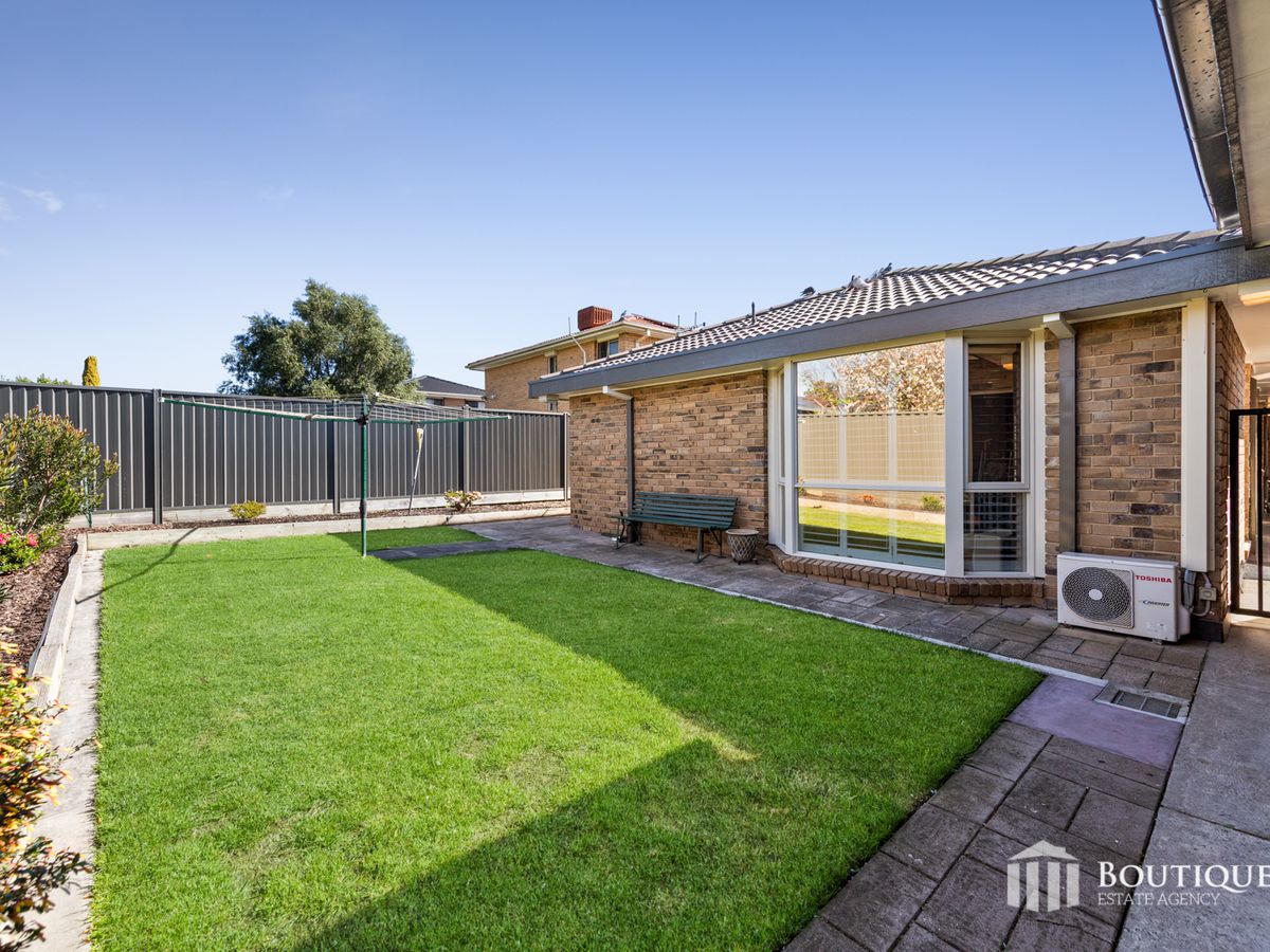 15 Sherwood Crescent, Dandenong North