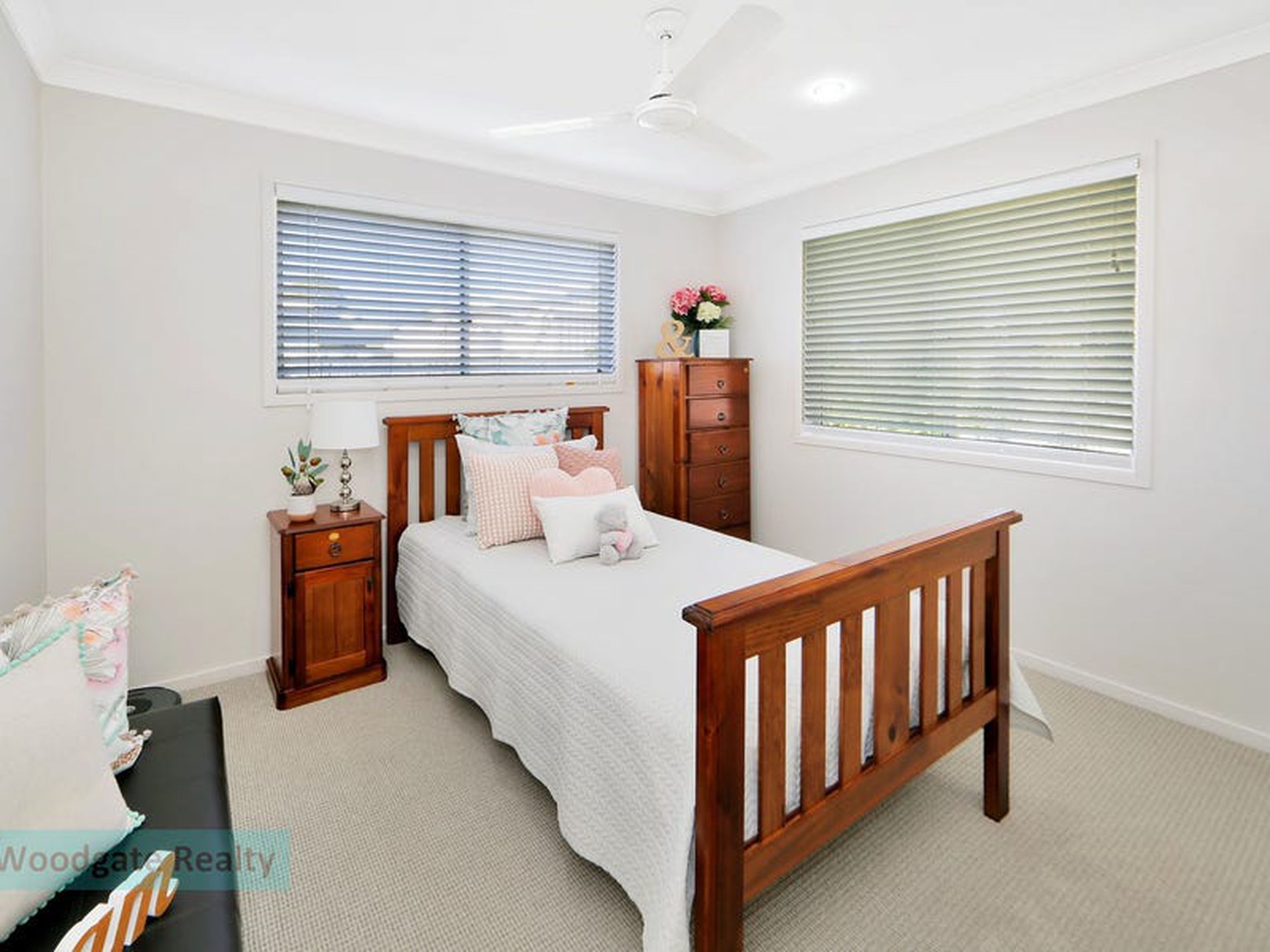 4 Schooner Ct, Woodgate