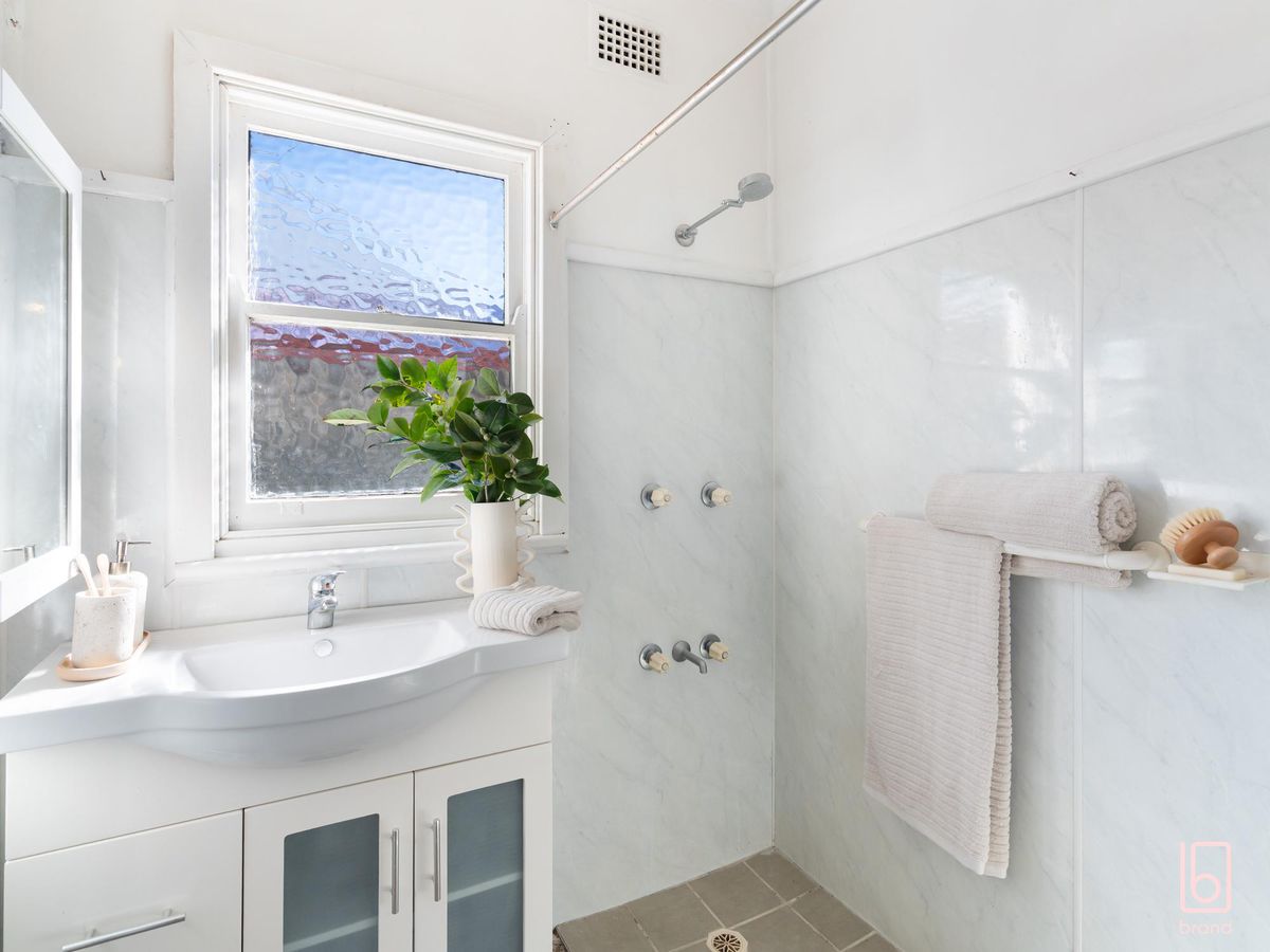 1 Cobbin Parade, Belmont