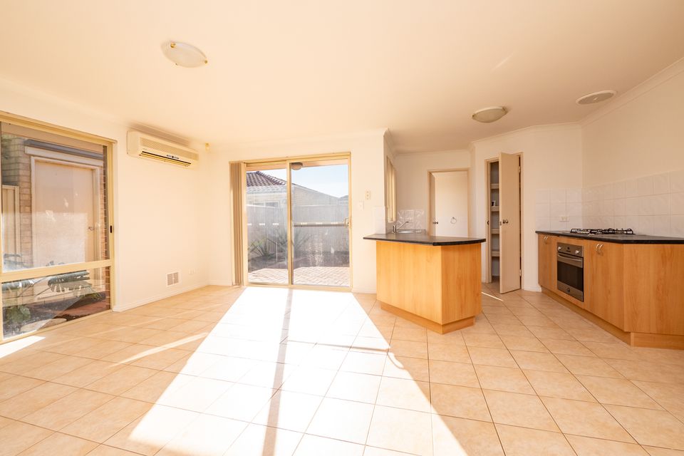 73 MONTORO DRIVE, Port Kennedy