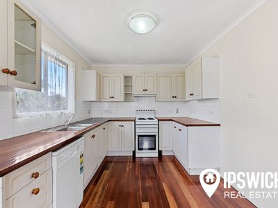 4 Bryant Court, Silkstone