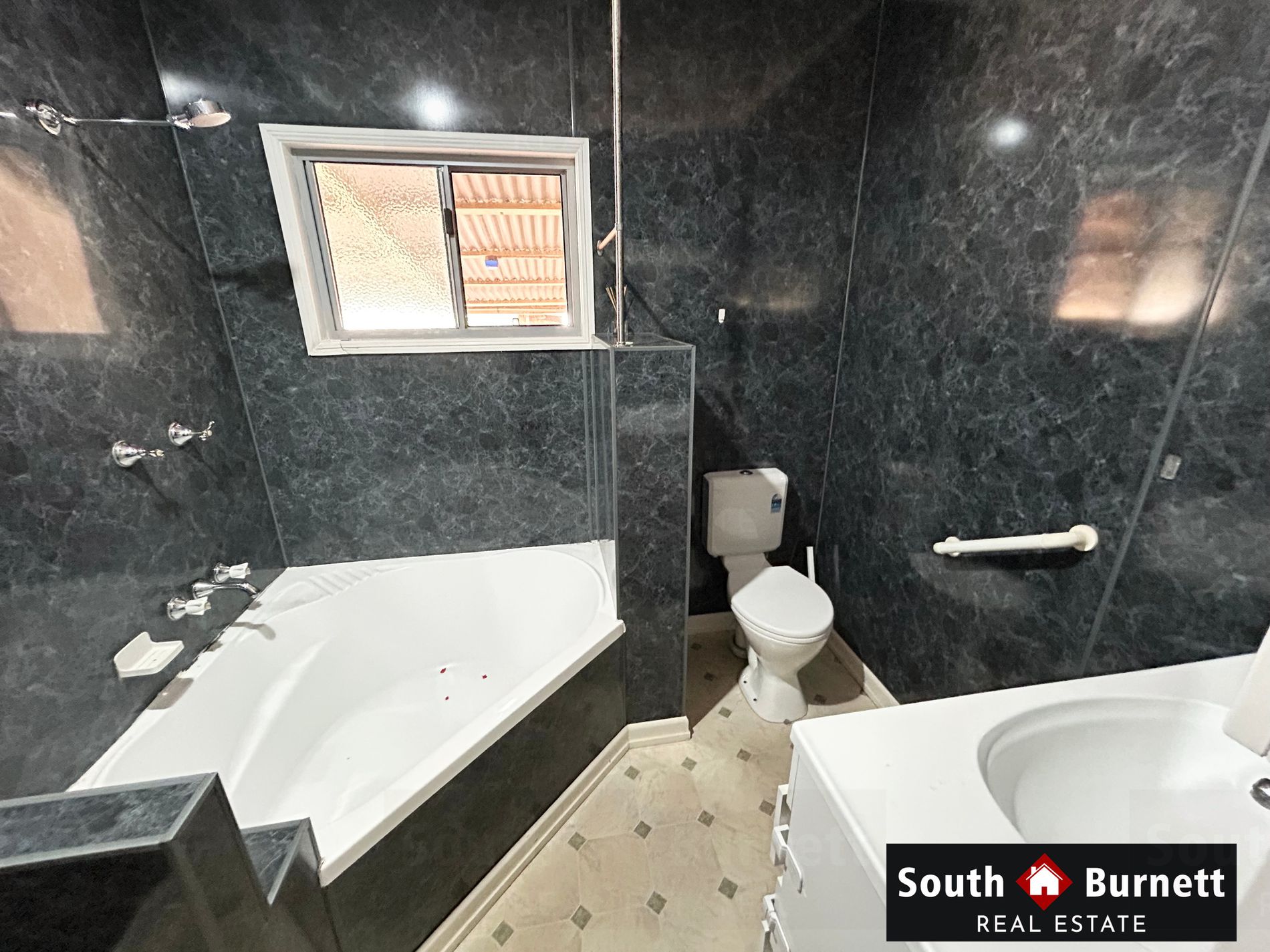 8 Tuite Street, Kingaroy