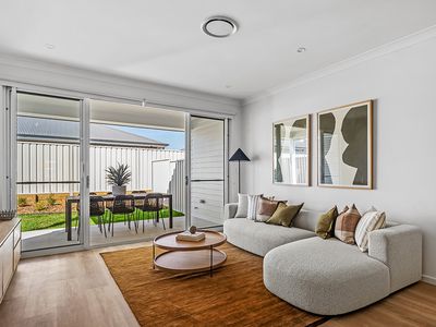 8A & 8B Casa Circuit, South Nowra