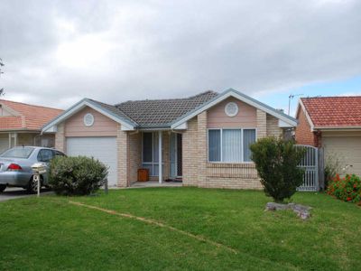 11 Robins Creek Drive, Horsley