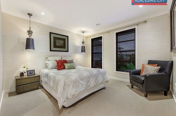 2 Firenze Road, Greenvale
