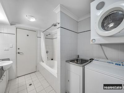 102 / 126 Mounts Bay Road, Perth
