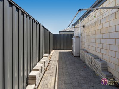 4 Sunstone Boulevard, Treeby