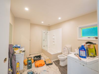 76 South Road, The Glen