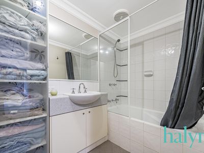 11 / 7 Bronte Street, East Perth