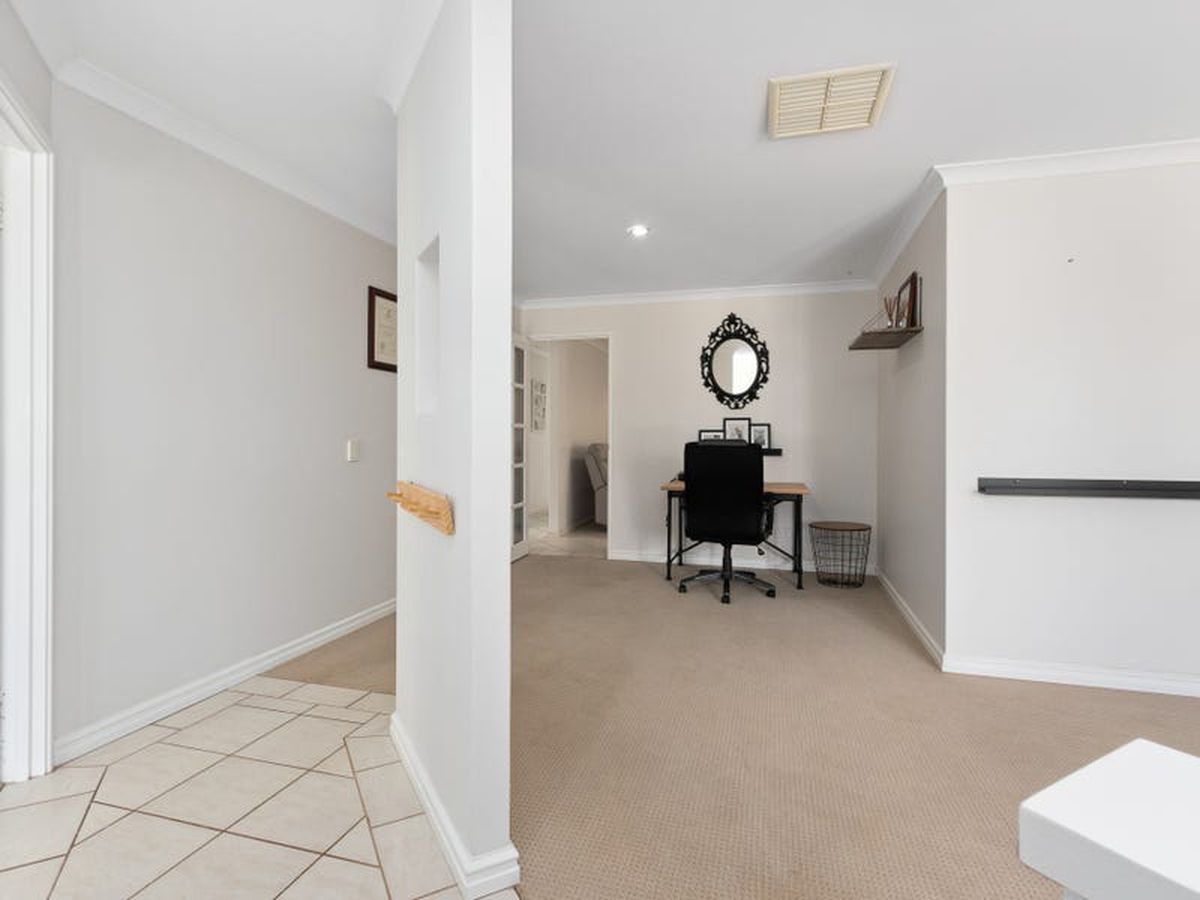 93 Bindoon Loop, Huntingdale