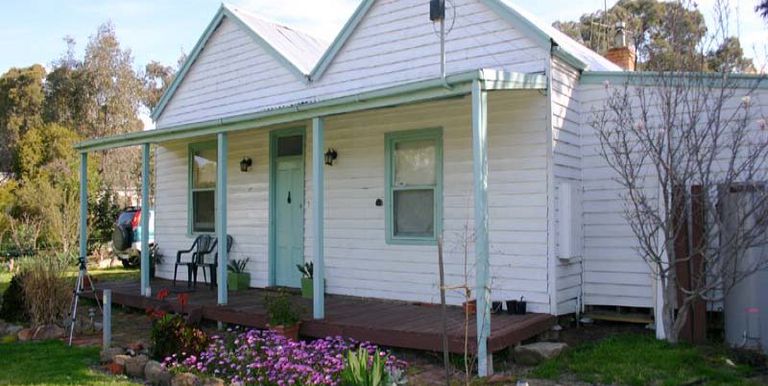 41 Hurley Street, Longwood