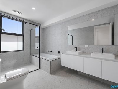 2 / 105 Snell Grove, Oak Park