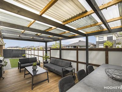 32 Lancelot Avenue, Clyde