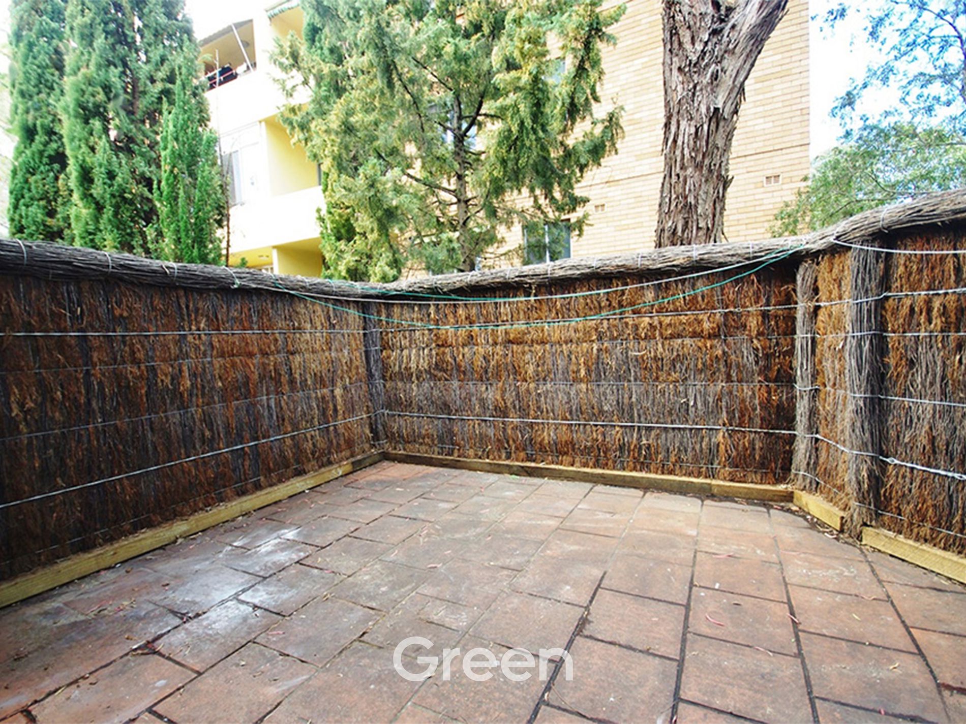 1 / 12 First Avenue, Eastwood