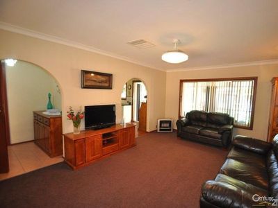 10 Villiers Avenue, Dubbo