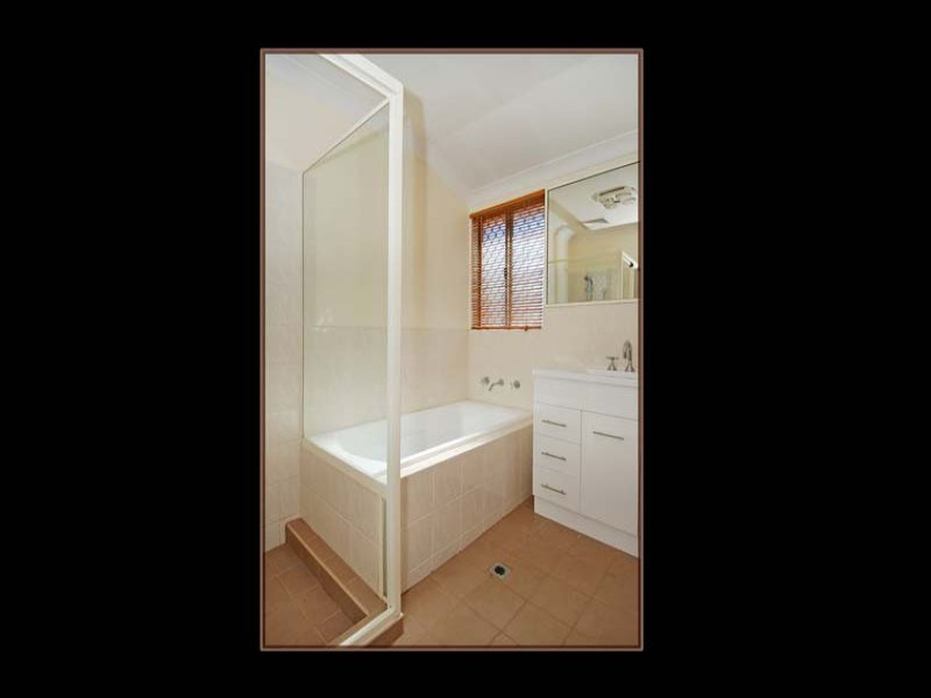 4 Hawkins Street, Kalgoorlie