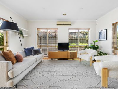 2 / 198 Civic Parade, Altona