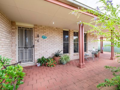 6 Azure Avenue, Dubbo